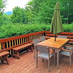 Cabin at Killington: Large Home w/ amenities, views and location close to ski resort. Hot Tub.