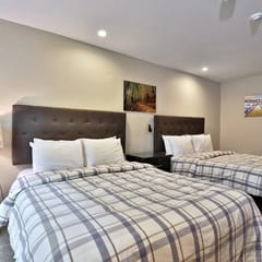 Charming Killington Studio w/ Pool. Bus Route. Ski Rental Deals! - Killington Center Suites 131