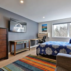 Swirl Suite Annex: Studio w/ Kitchenette and Workspace. Discounted Ski Rentals.