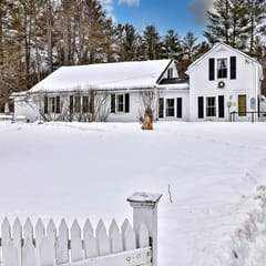 Chittenden Farmhouse: Historic 4BR/2BA, 20 Min to Killington, 7 Min to Mountaintop Resort