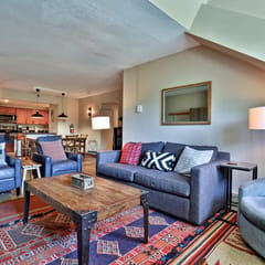 Alpine Vista Condo | Killington 2BR/1.5BA | Sleeps 6 | Pool & Hot Tub | Free Shuttle to Slopes