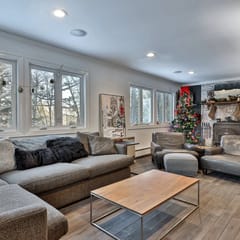 Summit House on George | Renovated | 5 Mins to K-1 | Lift & Rental Deals